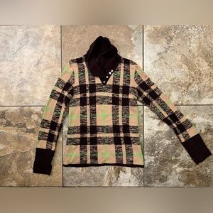 Plaid cashmere sweater from Italy size medium